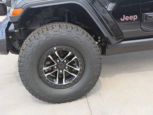 New 2026 Jeep Wrangler Unlimited Rubicon AWD/4WD image 9