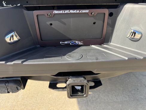 Used 2016 Ford F250 Lariat w/ Lariat Ultimate Package AWD/4WD image 41