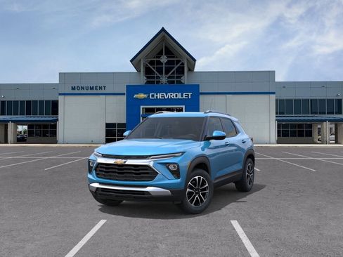 New 2026 Chevrolet TrailBlazer LT w/ Driver Confidence Package FWD image 8