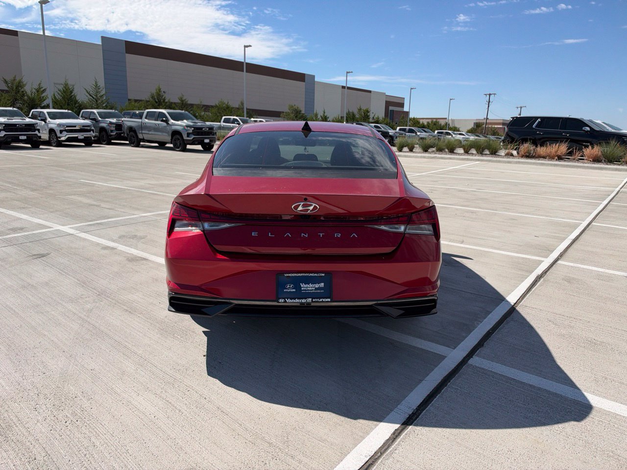 Used 2022 Hyundai Elantra SEL w/ Convenience + Premium Package FWD image 5