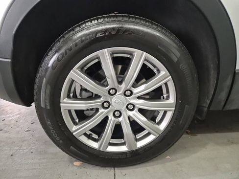 Used 2021 Cadillac XT4 Premium Luxury w/ Cold Weather Package image 11