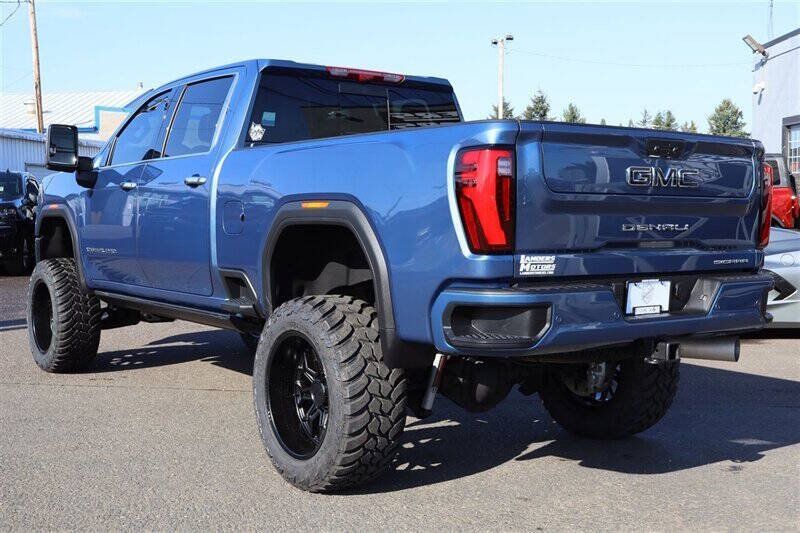 Used 2026 GMC Sierra 3500 Denali Ultimate AWD/4WD image 3
