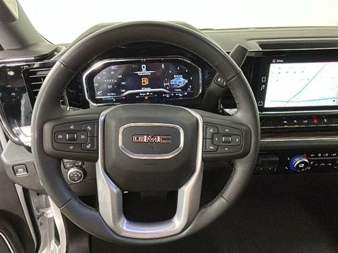 Used 2025 GMC Sierra 1500 Elevation AWD/4WD image 16