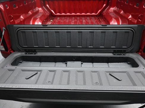 Used 2023 Chevrolet Colorado LT w/ LT Convenience Package II image 46