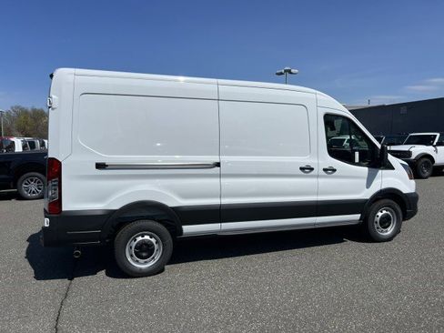 New 2026 Ford Transit 250 148 Medium Roof w/ Load Area Protection Package RWD image 6