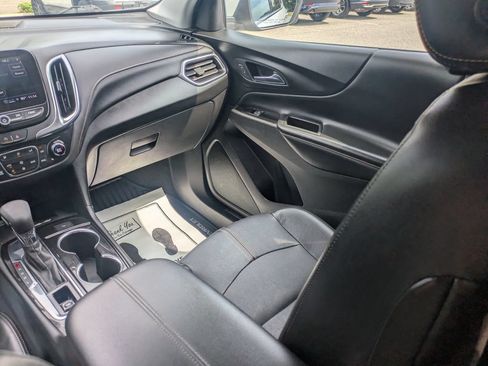 Used 2022 Chevrolet Equinox Premier FWD image 16