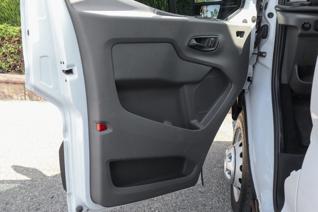 Used 2023 Ford Transit 350 XLT RWD image 20