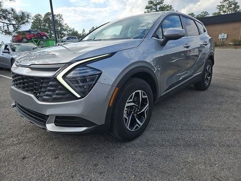 Certified 2024 Kia Sportage LX image 2