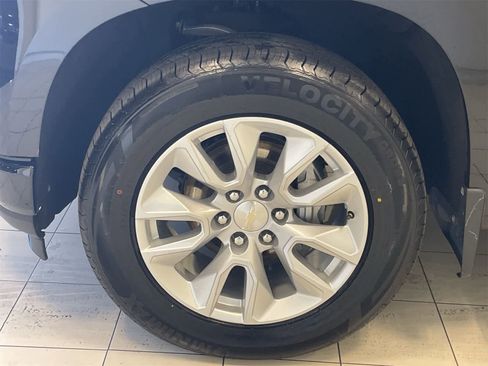 Used 2021 Chevrolet Silverado 1500 Custom image 18