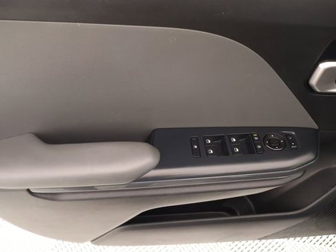 Used 2025 Kia K4 FWD image 14