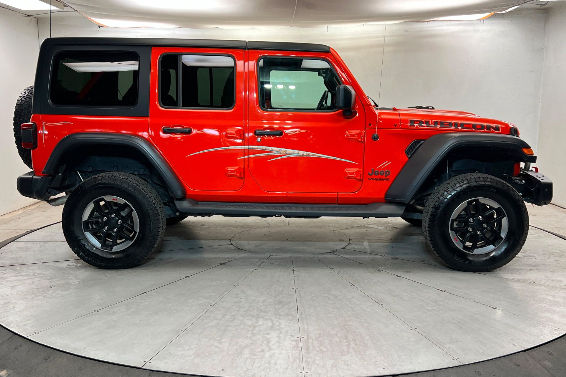 Used 2018 Jeep Wrangler Unlimited Rubicon AWD/4WD image 6