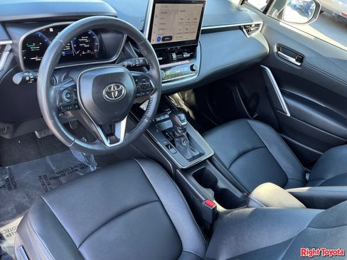 Certified 2026 Toyota Corolla Cross XLE FWD image 20
