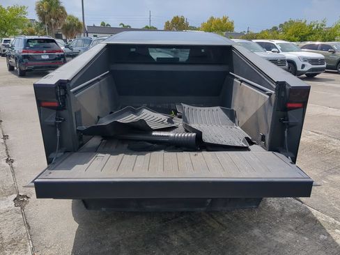 Used 2024 Tesla Cybertruck Cyberbeast AWD/4WD image 8