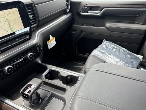 New 2026 GMC Sierra 1500 SLT w/ SLT Premium Plus Package AWD/4WD image 23