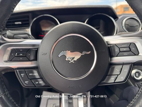 Used 2016 Ford Mustang Coupe RWD image 13