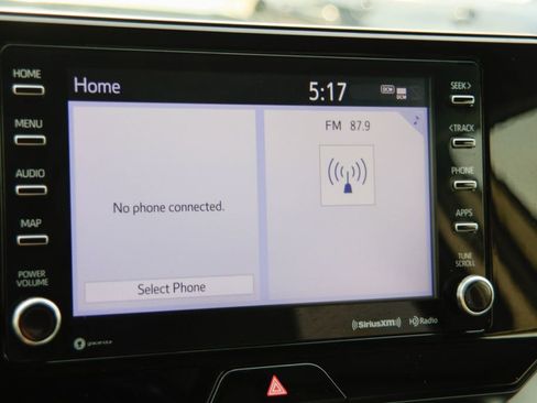 Used 2021 Toyota Venza XLE w/ Softex Package image 5