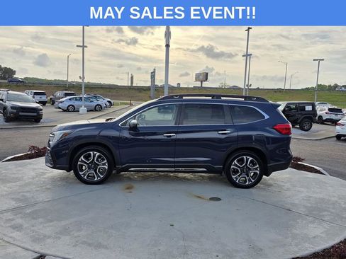 Used 2023 Subaru Ascent Touring AWD/4WD image 6