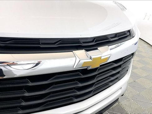 Used 2025 Chevrolet TrailBlazer LT FWD image 23
