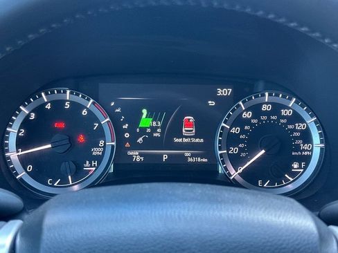 Used 2023 Toyota Highlander LE image 23