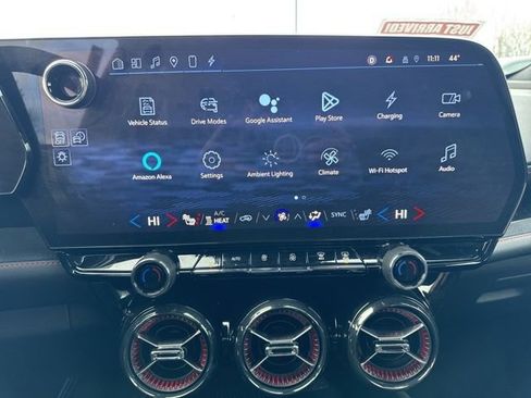 Used 2024 Chevrolet Blazer EV RS image 17