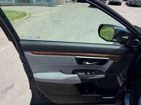 Used 2018 Honda CR-V EX image 9