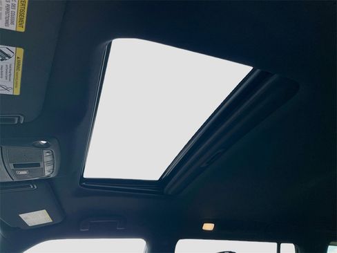 Used 2021 INFINITI QX80 Sensory w/ All-Season Package image 19