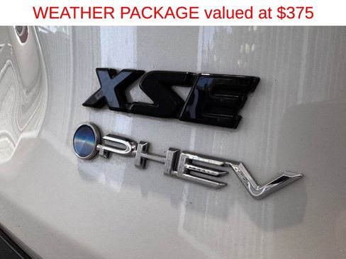 Certified 2025 Toyota RAV4 XSE w/ Weather Package AWD/4WD image 10