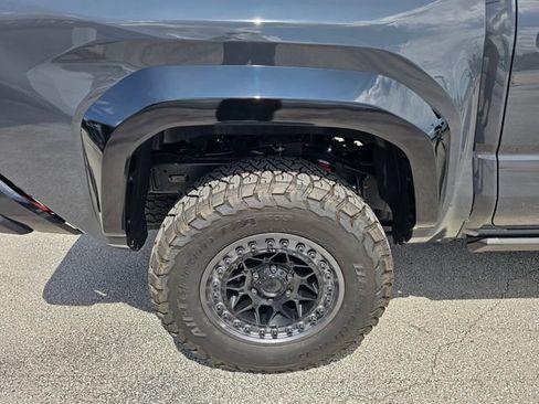 Used 2025 Toyota Tacoma TRD Pro AWD/4WD image 12