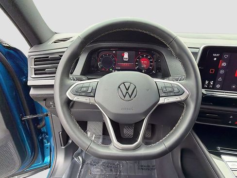 Used 2024 Volkswagen Atlas Cross Sport SEL image 39