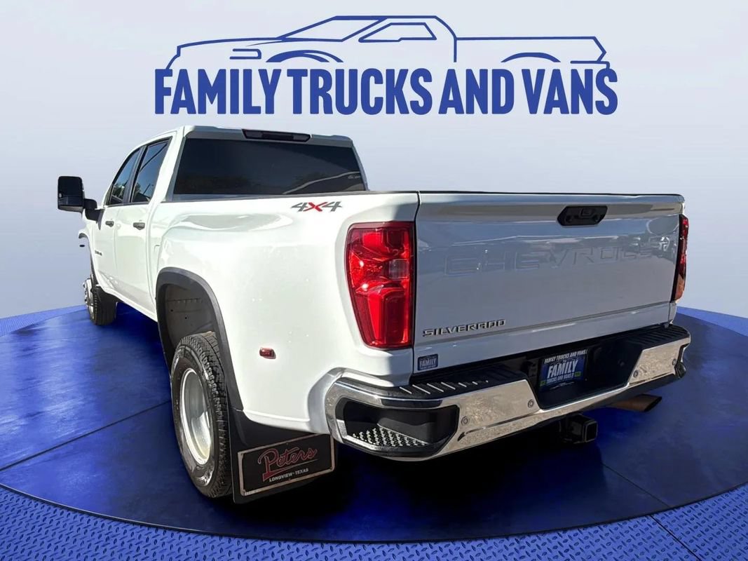 Used 2025 Chevrolet Silverado 3500 W/T AWD/4WD image 3