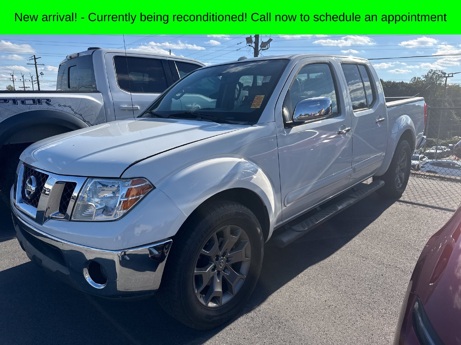 Used 2016 Nissan Frontier SL w/ Moonroof Package RWD image 1