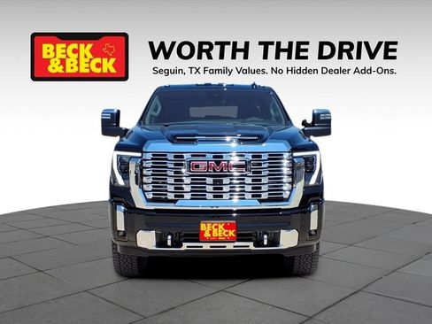 New 2026 GMC Sierra 2500 Denali w/ Denali Reserve Package image 2