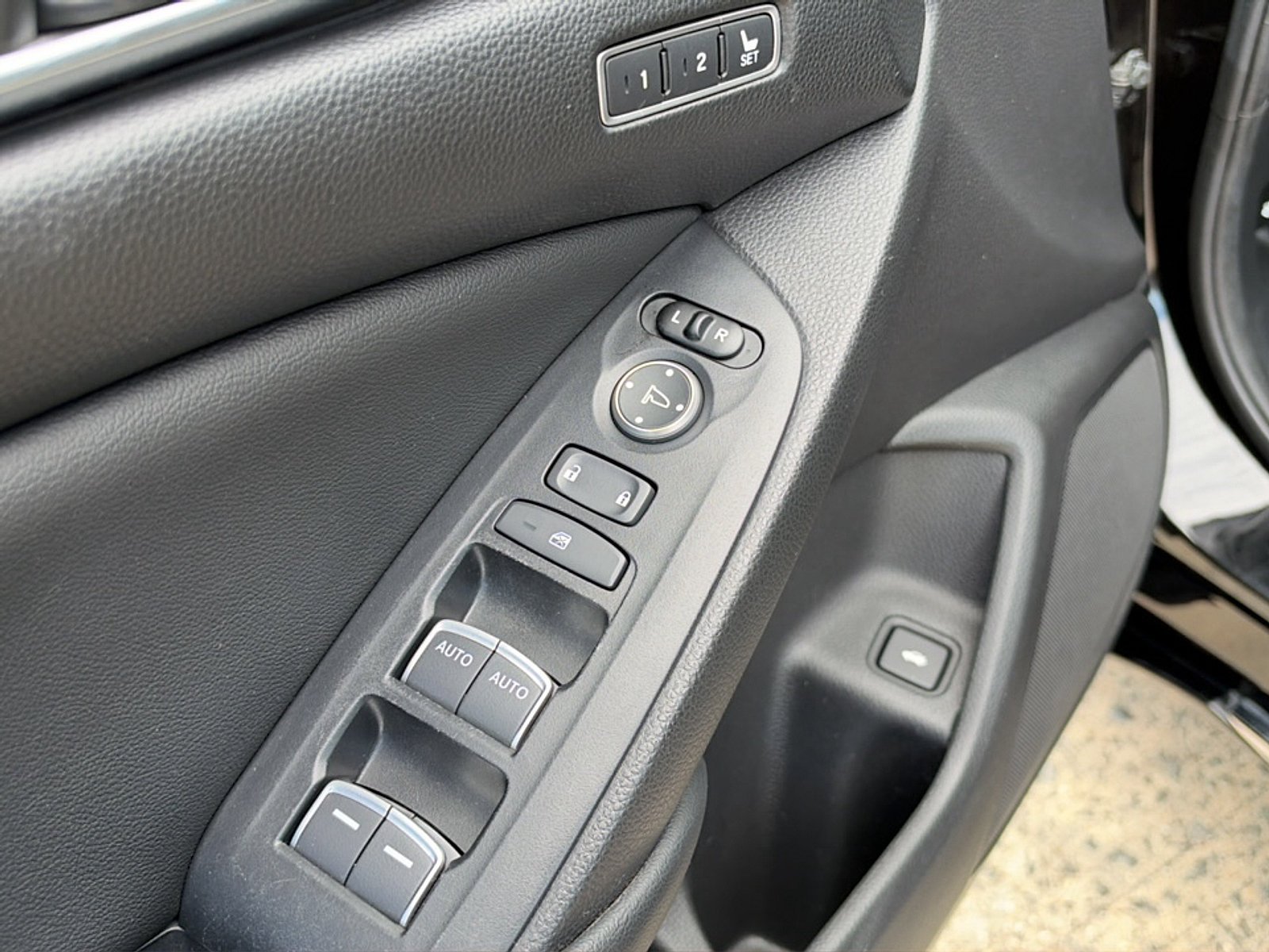 Used 2021 Honda Accord EX-L image 16