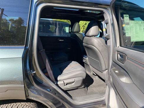 New 2026 Nissan Armada PRO-4X image 25