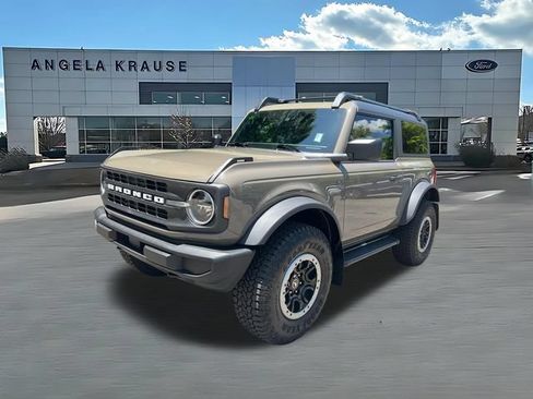 Used 2026 Ford Bronco 2-Door w/ Sasquatch Package AWD/4WD image 3