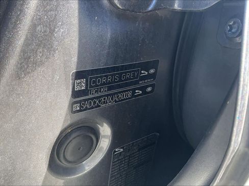 Used 2018 Jaguar F-PACE Prestige image 32