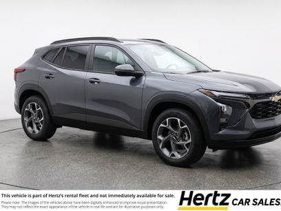 Used 2025 Chevrolet Trax LT