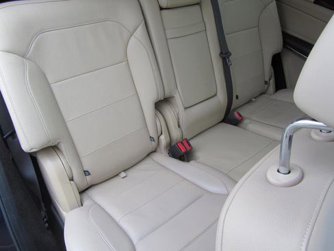 Used 2018 Mercedes-Benz GLS 550 4MATIC w/ Driver Assistance Package image 24