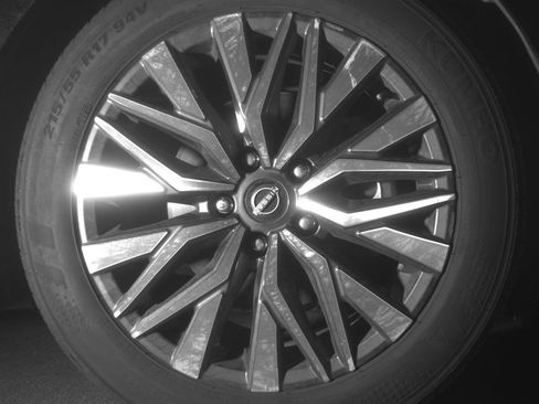 Used 2025 Nissan Altima 2.5 SV image 13