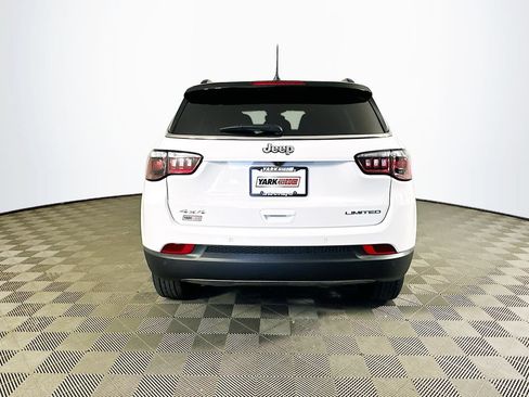 Certified 2024 Jeep Compass Limited AWD/4WD image 9