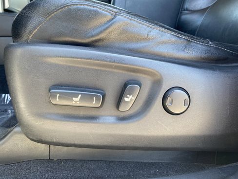 Used 2011 Lexus GX 460 image 16