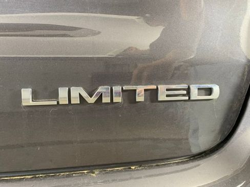 Used 2024 Jeep Compass Limited AWD/4WD image 38