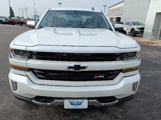 Used 2017 Chevrolet Silverado 1500 LT w/ All Star Edition AWD/4WD image 2