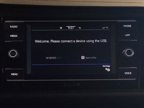 Used 2024 Volkswagen Jetta SE image 25