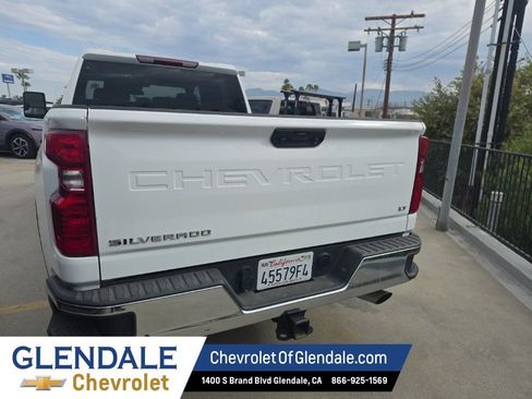 Used 2025 Chevrolet Silverado 2500 LT w/ Convenience Package AWD/4WD image 4