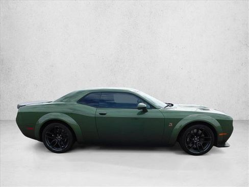 Used 2021 Dodge Challenger R/T Scat Pack RWD image 4