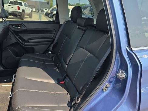 Used 2017 Subaru Forester 2.5i Touring AWD/4WD image 17