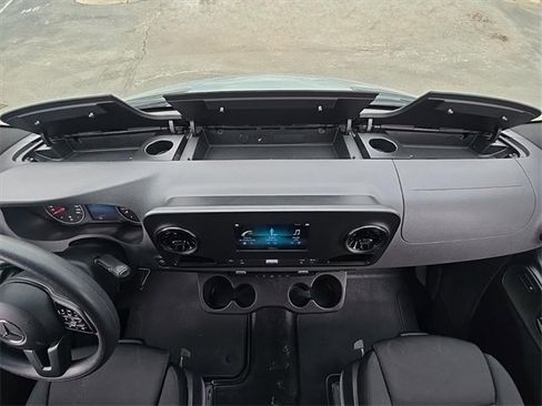 Used 2023 Mercedes-Benz Sprinter 2500 image 20