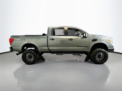 Used 2016 Nissan Titan PRO-4X image 9