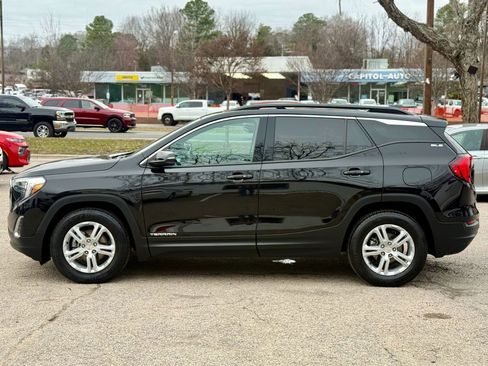 Used 2019 GMC Terrain SLE w/ Driver Convenience Package image 8